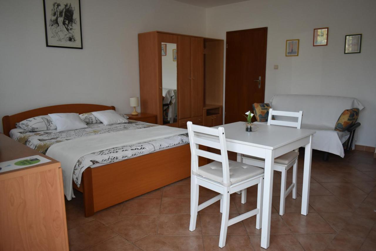 Max With Parking * Rovinj